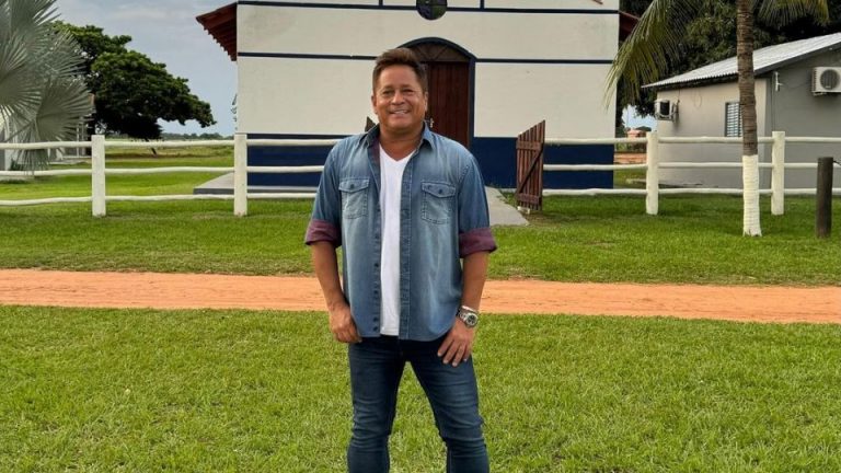 Cantor Leonardo paga indenização a trabalhadores resgatados em sua fazenda