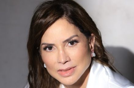 Cera e insetos nos ouvidos