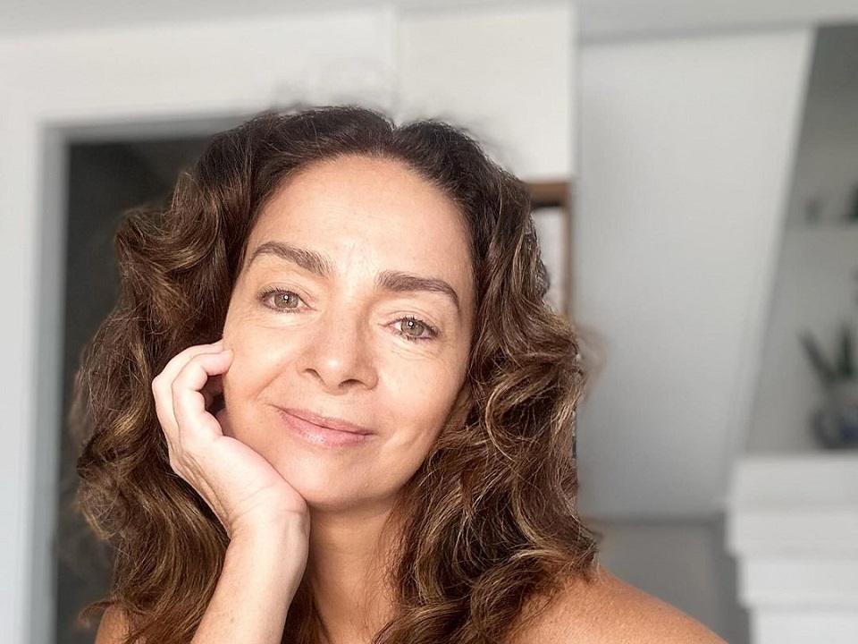 Claudia Ohana desabafa: ‘saí do meu casulo narcisista’