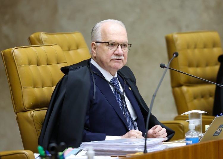 Edson Fachin toma posse na presidência do STF e Moraes será seu vice
