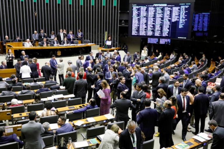 EMENDAS MAIS QUE DUPLICARAM EM RELAÇÃO AO GOVERNO ANTERIOR EM 2022