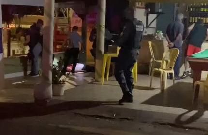 Ex-presidiário de 71 anos é executado com mais de 10 tiros dentro de bar no interior de Mato Grosso