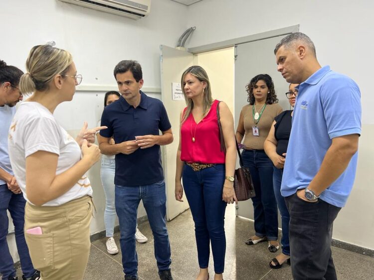 Garcia visita obras de Unidades Básicas de Saúde em Cuiabá