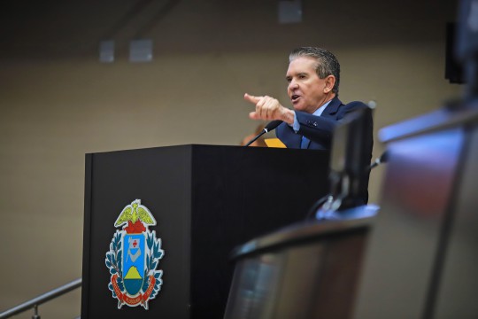 Governo acolhe proposta do TCE e limita descontos a 35% nos consignados