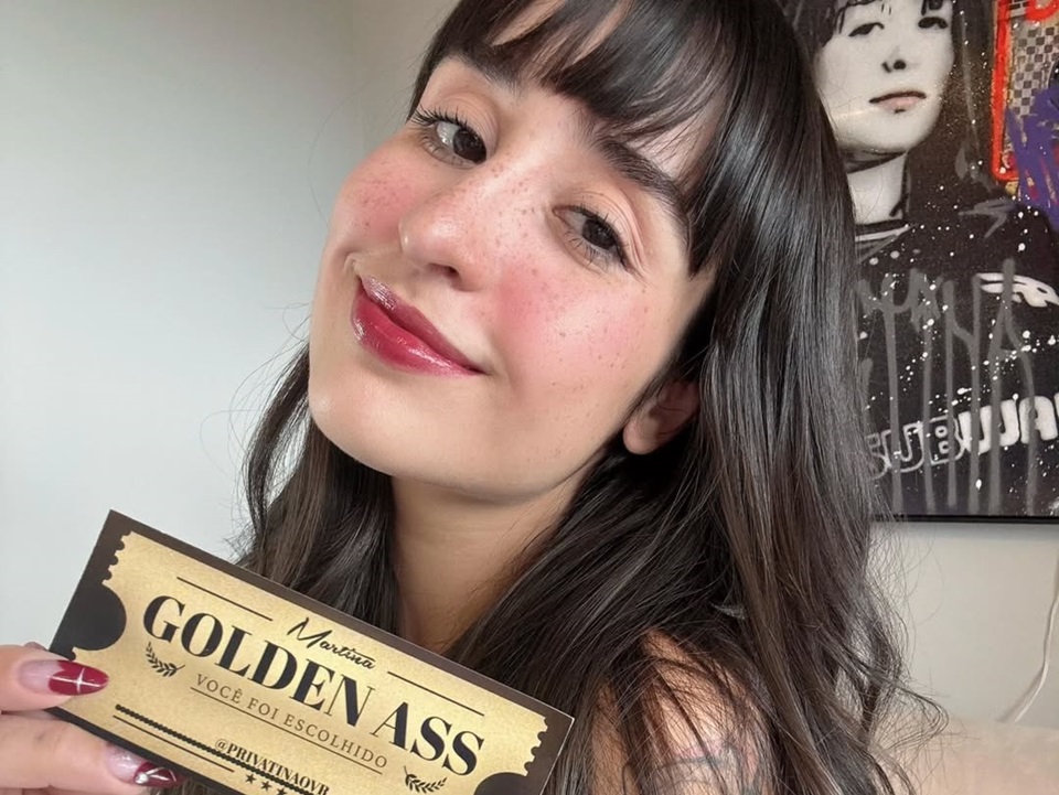 Influencer lança bombom em formato de ânus