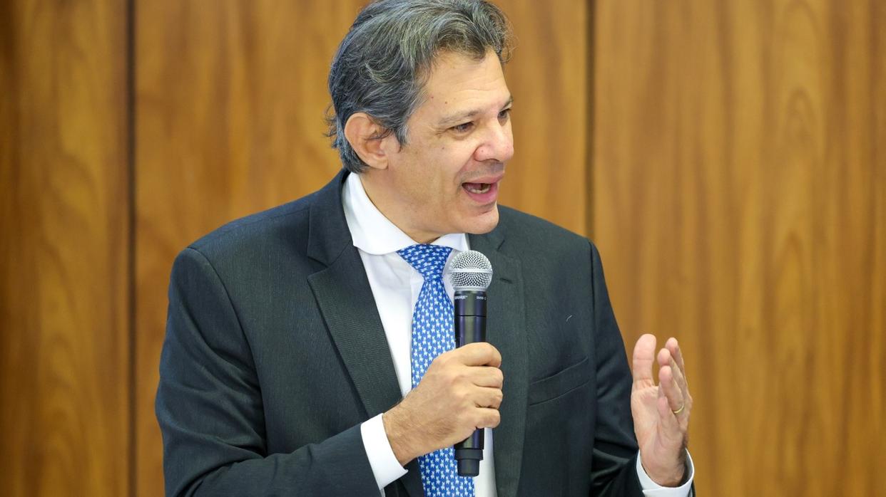 Isenção do IR para quem ganha até R$ 5 mil será compensada pela taxação dos mais ricos; entenda proposta
