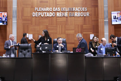 MARÇO LILÁS - Leis estaduais estimulam a vacinação contra o HPV em MT