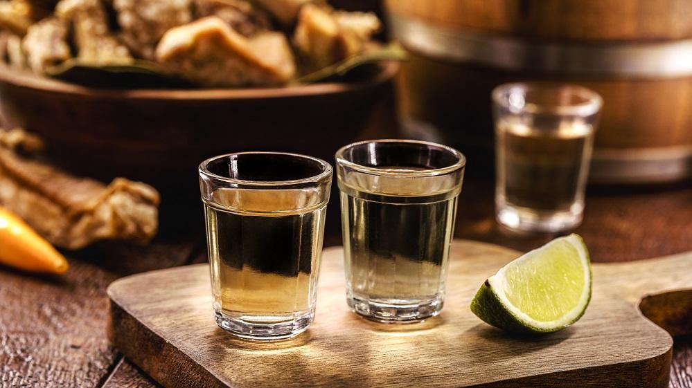 Metanol importado pelo PCC pode ter sido usado em bebidas adulteradas em São Paulo, diz associação