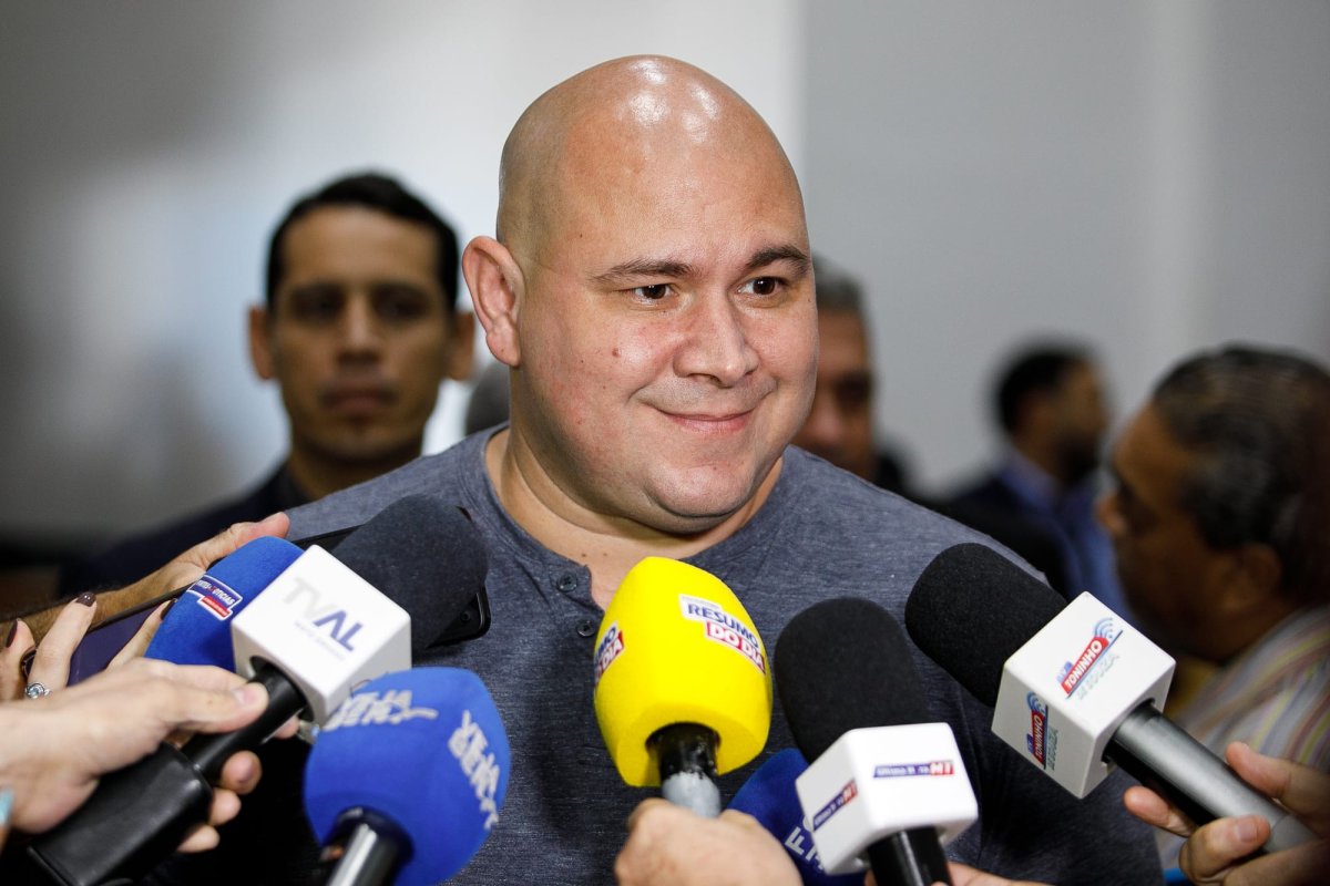 Prefeito de Cuiabá é investigado pelo Ministério Público por fala contra universitários