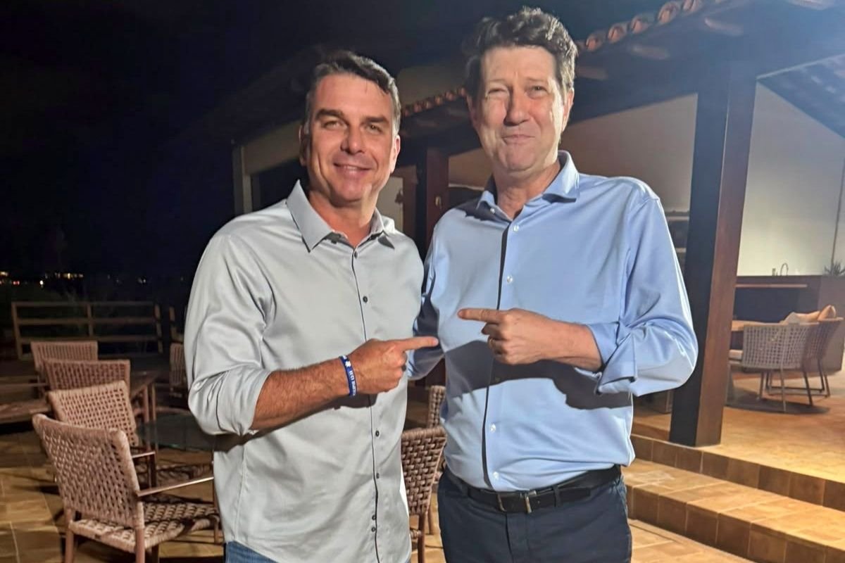Flávio Bolsonaro designa executivo do agronegócio como coordenador de campanha presidencial em Mato Grosso