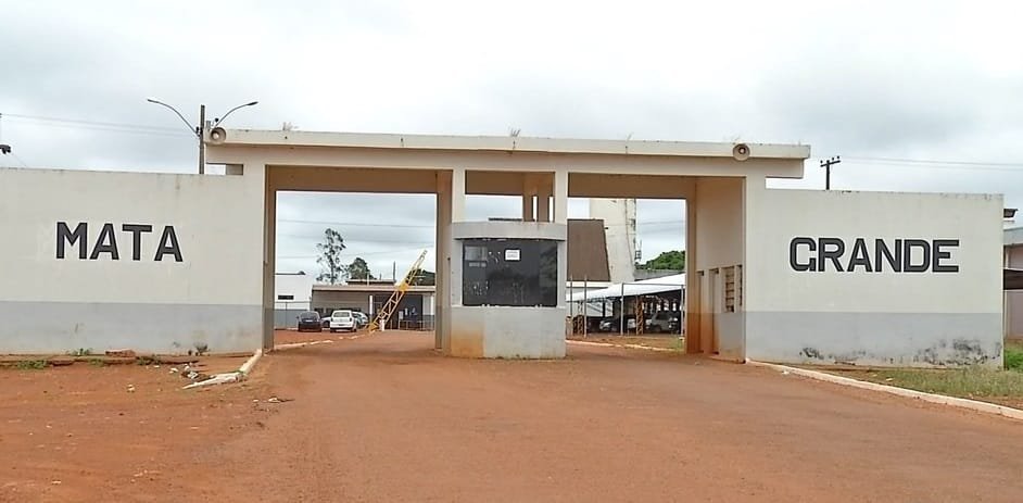 Operação em Penitenciária: Policiais Apreendem Celulares Enviados por Drone em Mato Grosso