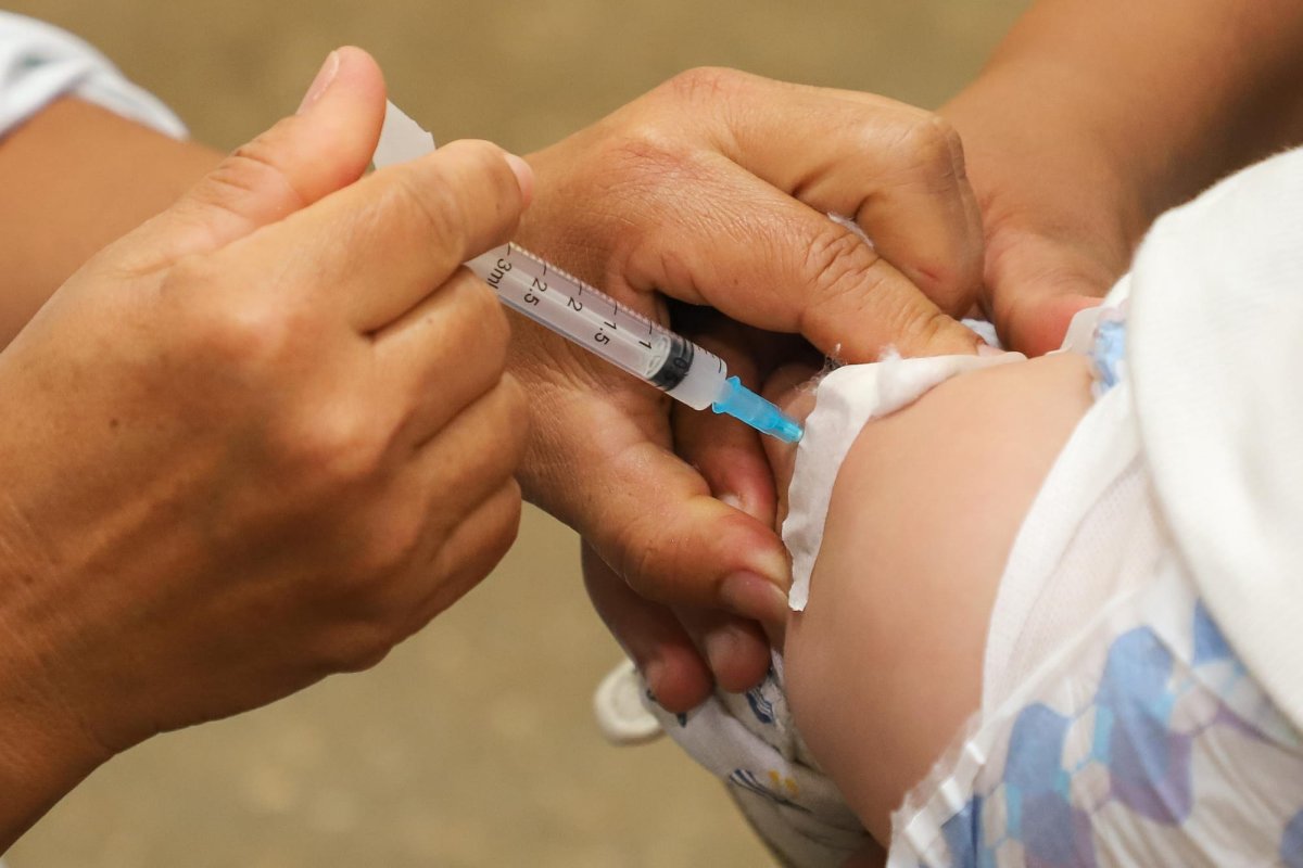 Várzea Grande Implementa Proteção com Anticorpo Monoclonal contra Vírus da Bronquiolite em Bebês Prematuros