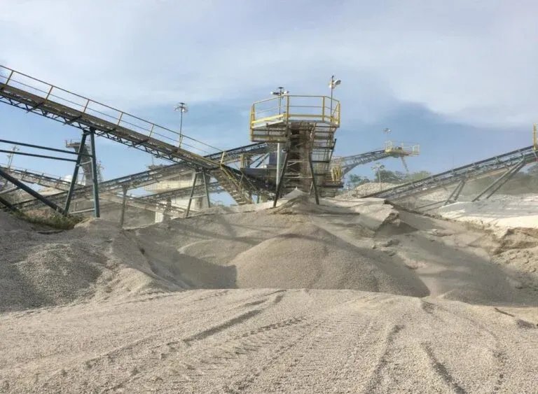 Justiça mantém suspensão de licenças de mineradoras até consulta com comunidade quilombola em Mato Grosso