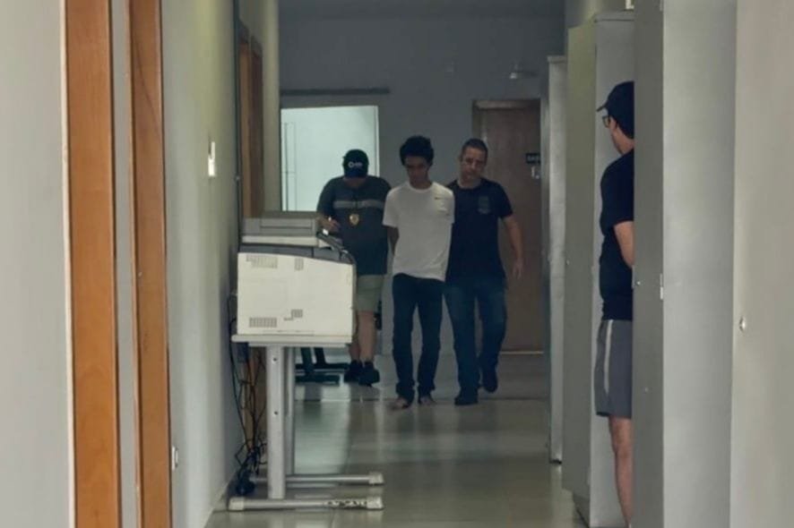 Motorista de BMW é preso por atropelamento fatal de motociclista em Cuiabá
