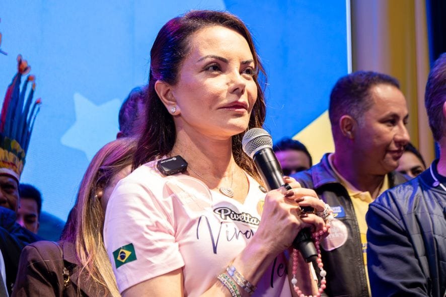 Virginia Mendes mantém voto para Senado em sigilo apesar de participações em eventos de Buzetti e Medeiros