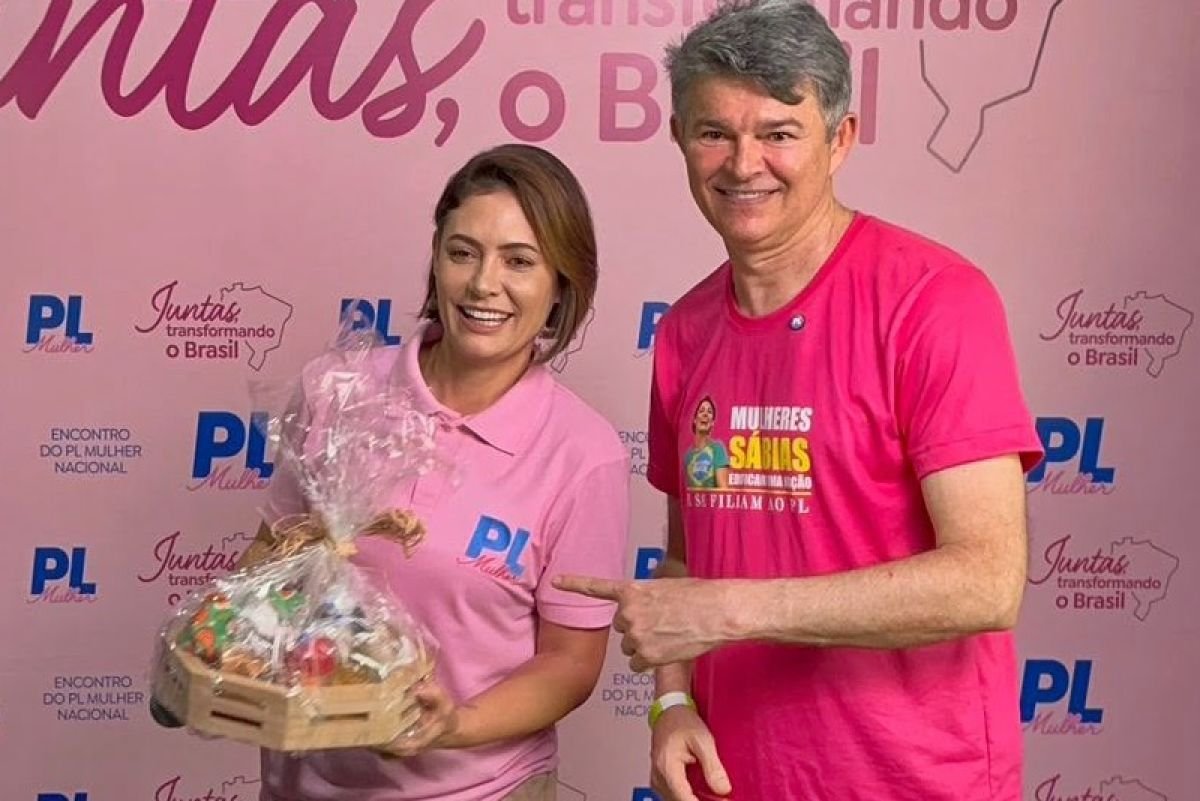 Michelle Bolsonaro confirma Zé Medeiros como candidato ao Senado por Mato Grosso