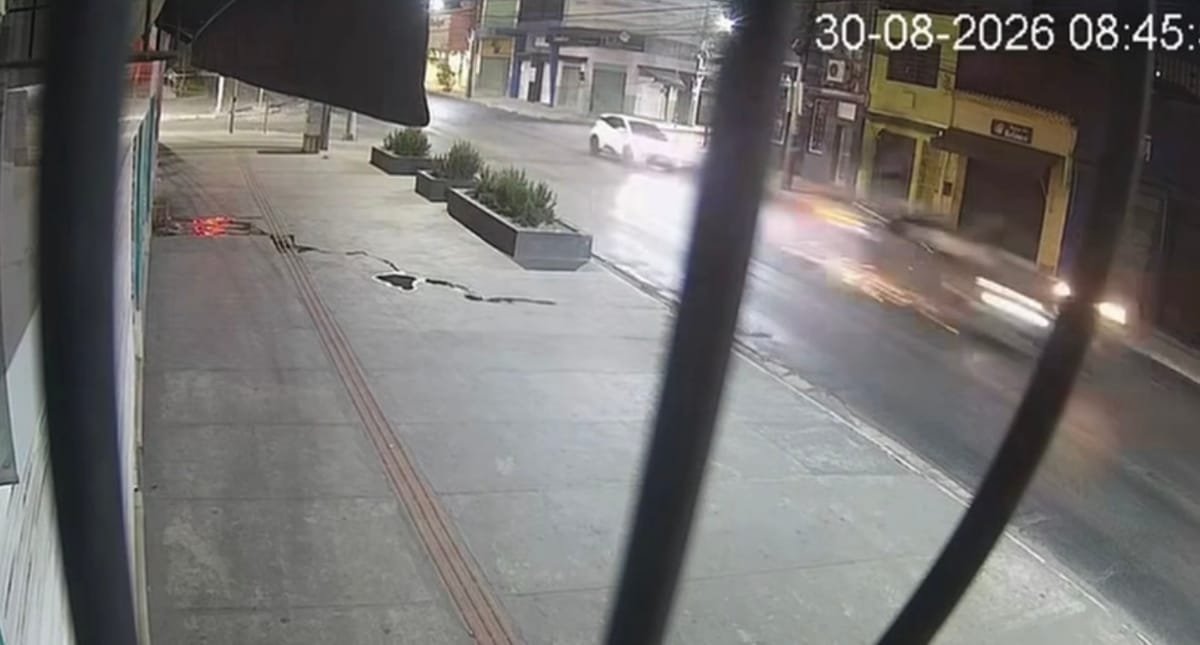Câmeras registram BMW em velocidade excessiva causando morte de motociclista em Cuiabá
