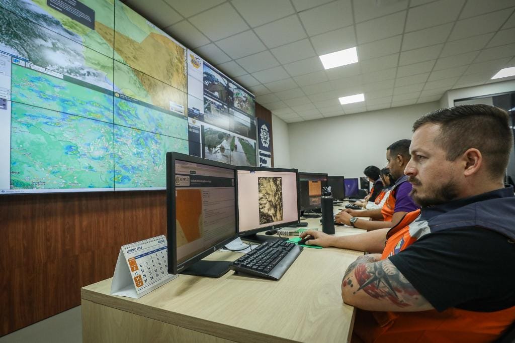 Defesa Civil de Mato Grosso emite alerta para tempestades em 133 municípios durante período chuvoso