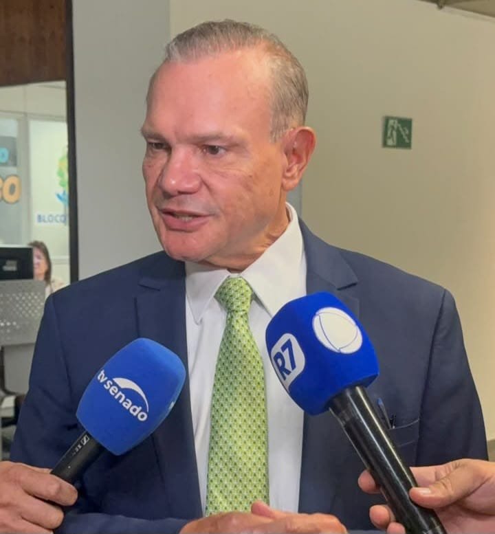Projeto de Lei garante acesso a banheiros, água e pontos de apoio para garis e coletores de lixo