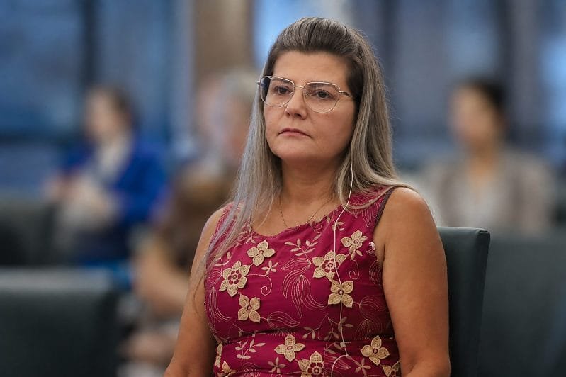 Agosto Lilás: proteger uma mulher é também garantir o seu futuro