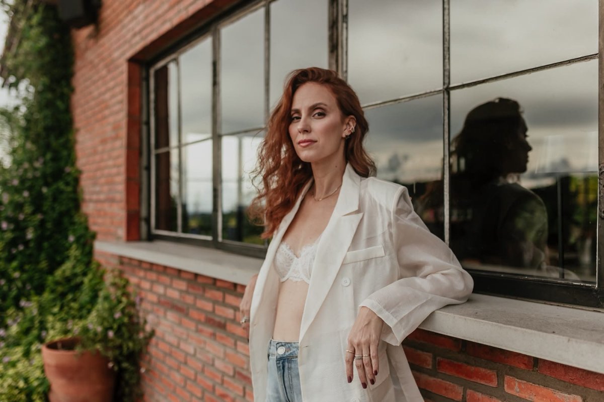 Lorena Ly apresenta EP 