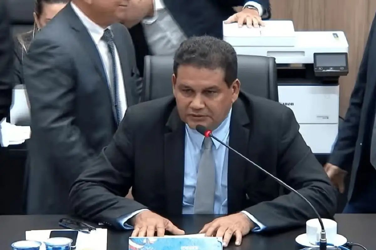Presidente da Câmara de Várzea Grande tem prazo de 10 dias para justificar atraso em CPI sobre transporte coletivo