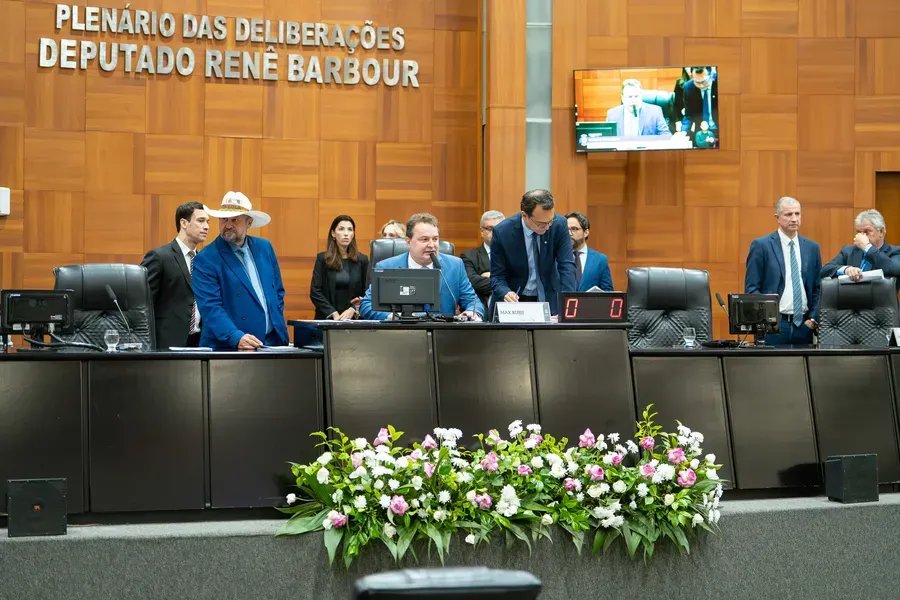 Assembleia Legislativa aprova orçamento de R$ 42 bilhões e RGA de 4,2% para servidores de Mato Grosso