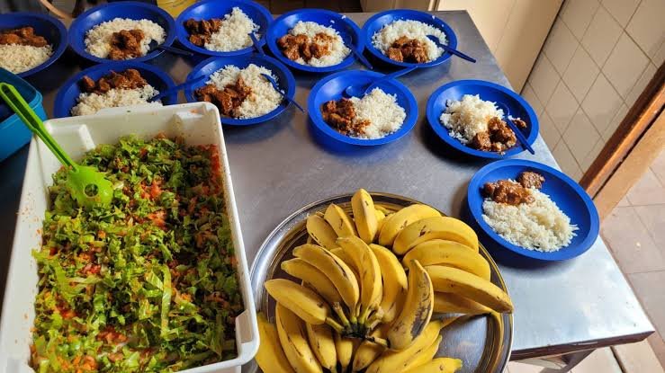 Justiça condena ex-secretário de Educação e empresas a devolver R$ 30 milhões por superfaturamento em merenda escolar