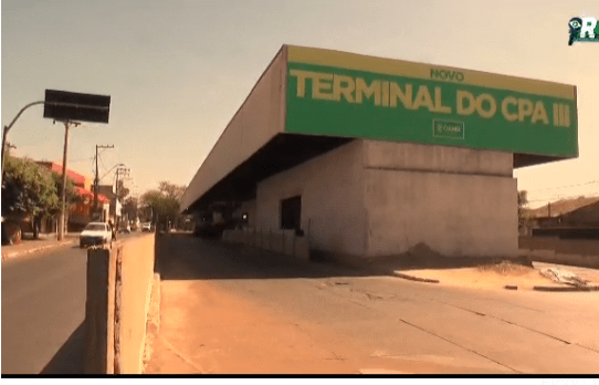 Prefeitura abandona obra de terminal no CPA 3