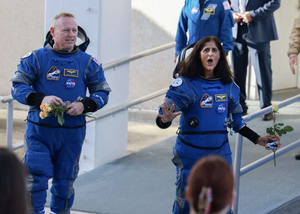 Quem são os astronautas ‘perdidos’ no espaço após problema na cápsula da Boeing