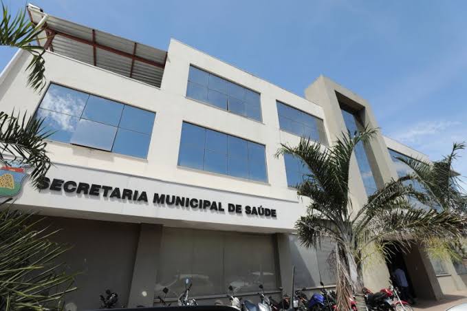 Secretária de Saúde de Cuiabá aponta excesso de servidores e anuncia redimensionamento para melhorar atendimentos