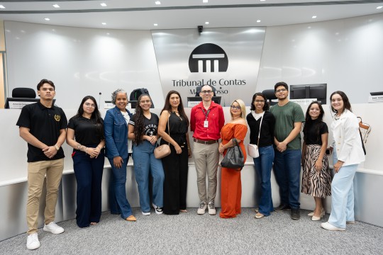 TCE-MT recebe acadêmicos da Fasipe CPA para o projeto TCEstudantil