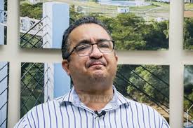 Vereador acusa líder do governo de usar nome falso para acessar UTI em Cuiabá